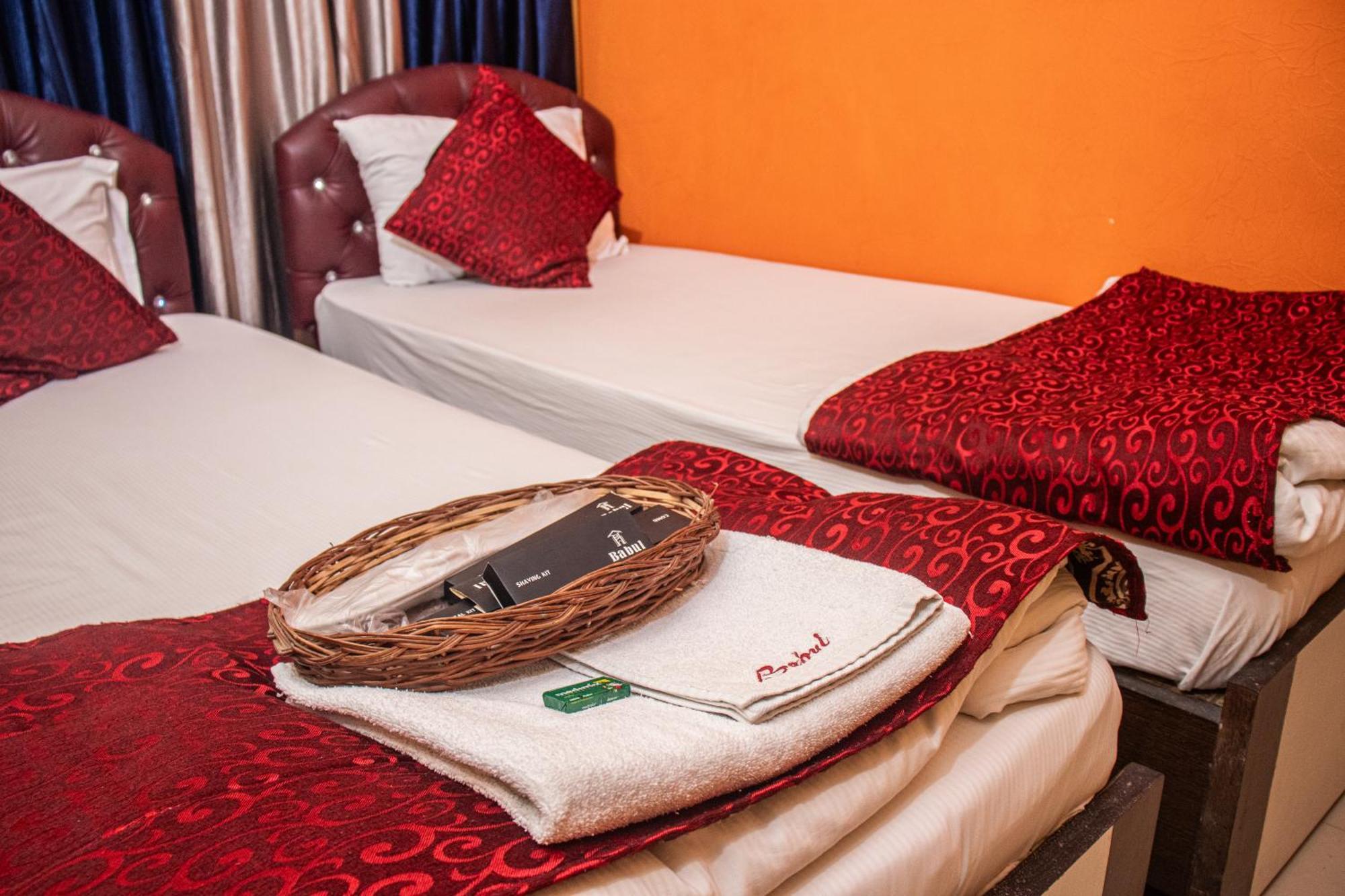 Babul Hotel Колката Екстер'єр фото