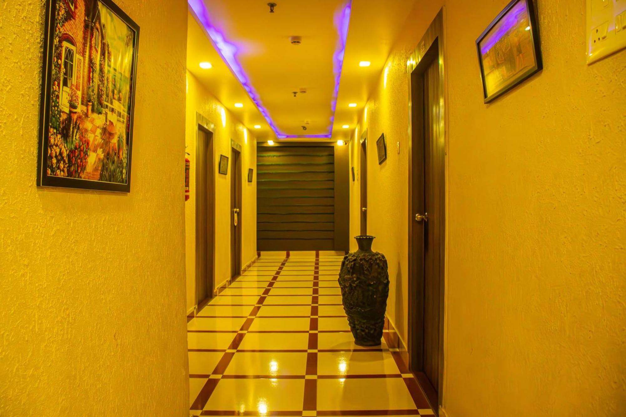 Babul Hotel Колката Екстер'єр фото